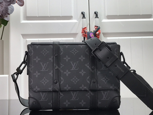 Louis Vuitton Trunk Messenger (SAC MESSENGER TRUNK, M45727)